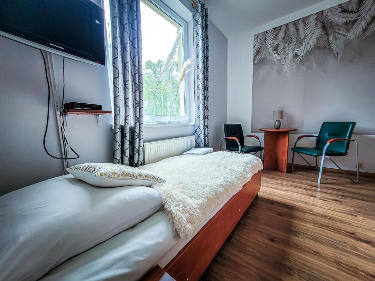 Osrodek Sportowo-Wypoczynkowy Hotel Choszczno Bagian luar foto